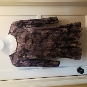 Lori Goldstein 3/4 sleeve print shirt.